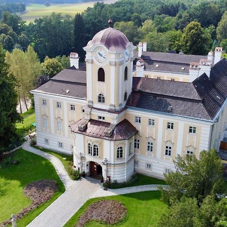 Schlosshotel Rosenau Superior Schloss Rosenau Exterior foto